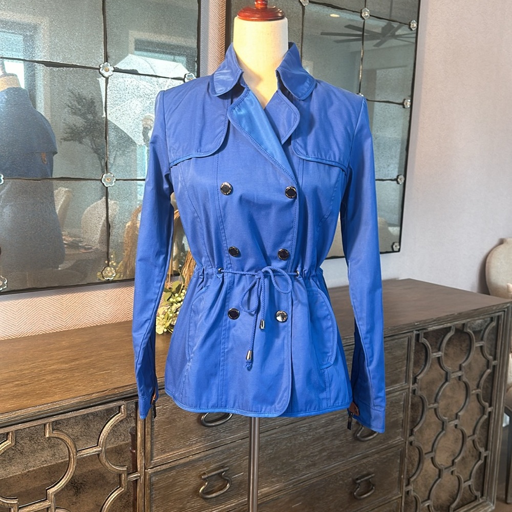 Vince Camuto waist length blue trench coat